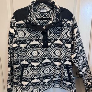 Columbia Black and White Patterned Pullover size XL